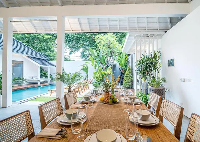 Tropicasa 2 By Bali Solutions Семиньяк