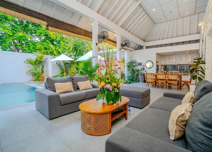 Tropicasa 2 By Bali Solutions Villa